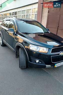 Позашляховик / Кросовер Chevrolet Captiva 2011 в Києві