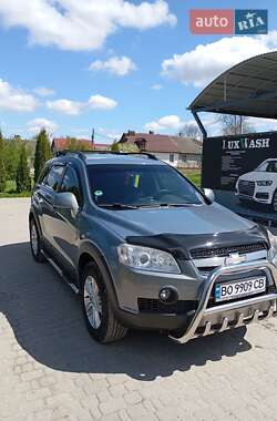 Позашляховик / Кросовер Chevrolet Captiva 2010 в 