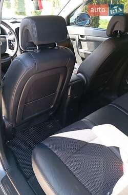 Позашляховик / Кросовер Chevrolet Captiva 2010 в 