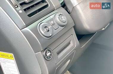Позашляховик / Кросовер Chevrolet Captiva 2010 в 