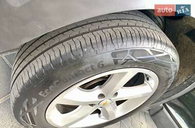 Позашляховик / Кросовер Chevrolet Captiva 2010 в 