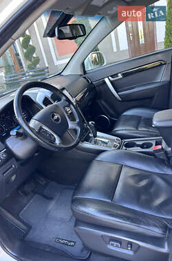 Позашляховик / Кросовер Chevrolet Captiva 2011 в 