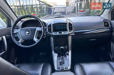 Позашляховик / Кросовер Chevrolet Captiva 2011 в 