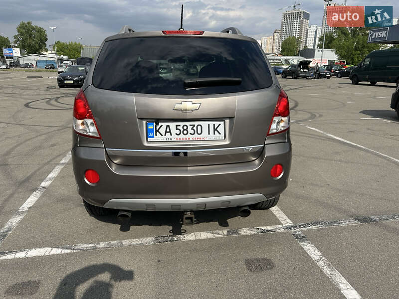 Позашляховик / Кросовер Chevrolet Captiva 2012 в Києві