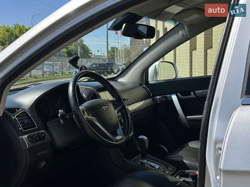 Позашляховик / Кросовер Chevrolet Captiva 2017 в Києві