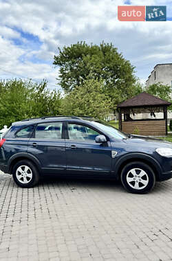 Позашляховик / Кросовер Chevrolet Captiva 2008 в 