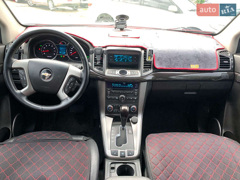 Внедорожник / Кроссовер Chevrolet Captiva 2014 в Виннице