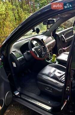 Позашляховик / Кросовер Chevrolet Captiva 2010 в 