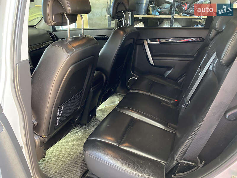 Внедорожник / Кроссовер Chevrolet Captiva 2011 в Кривом Роге