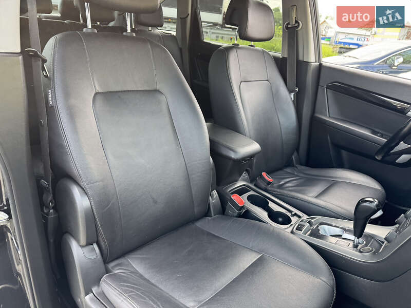 Внедорожник / Кроссовер Chevrolet Captiva 2011 в Стрые