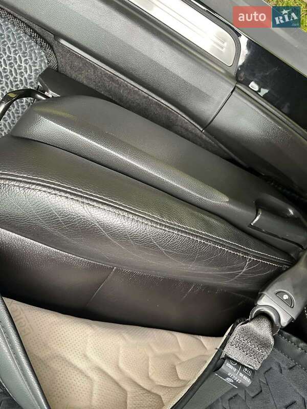 Внедорожник / Кроссовер Chevrolet Captiva 2012 в Новояворовске