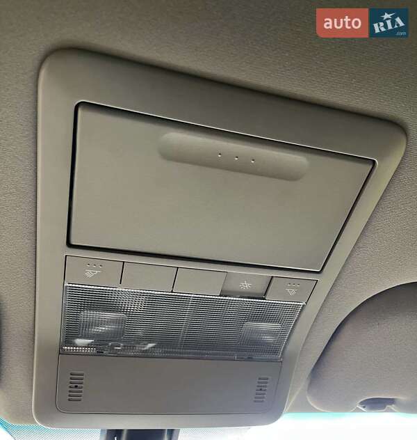 Внедорожник / Кроссовер Chevrolet Captiva 2012 в Новояворовске