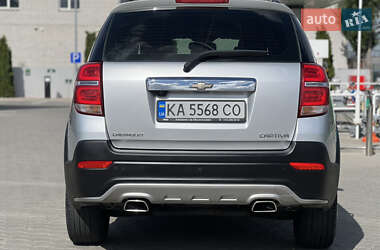 Позашляховик / Кросовер Chevrolet Captiva 2014 в 
