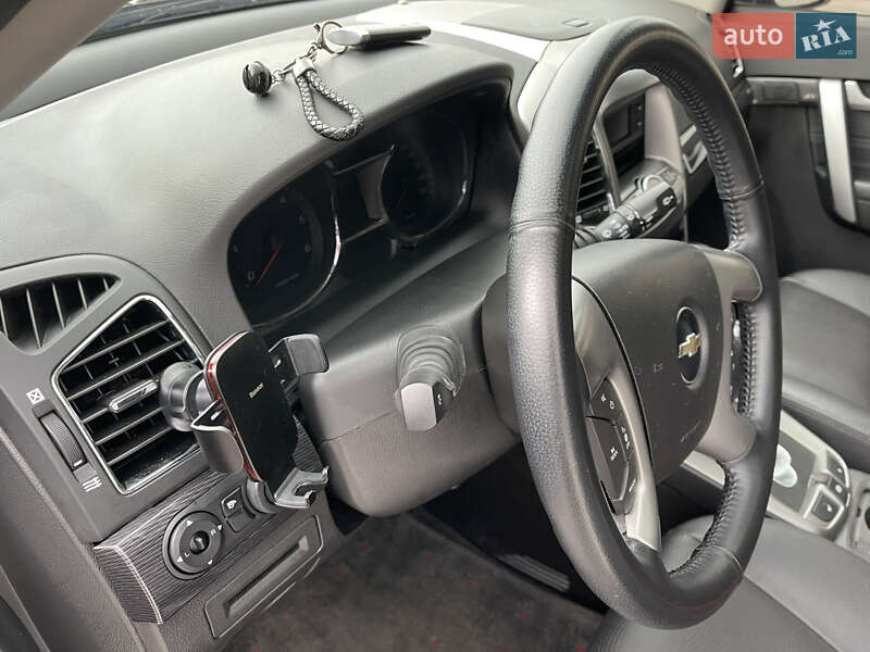Позашляховик / Кросовер Chevrolet Captiva 2014 в Києві