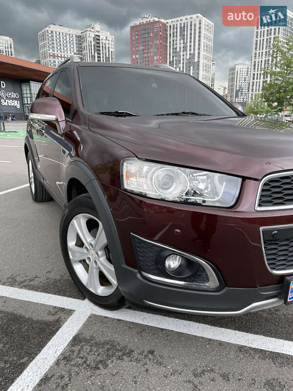Позашляховик / Кросовер Chevrolet Captiva 2014 в Києві