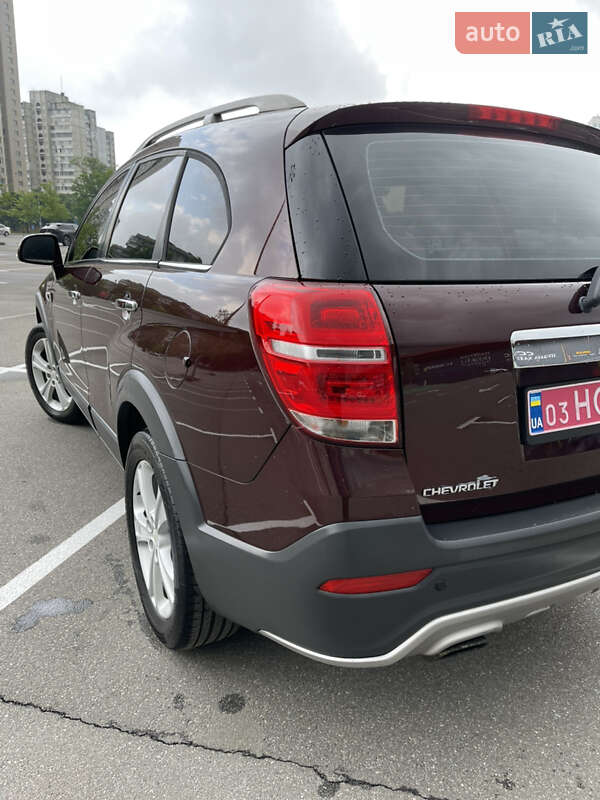 Позашляховик / Кросовер Chevrolet Captiva 2014 в Києві