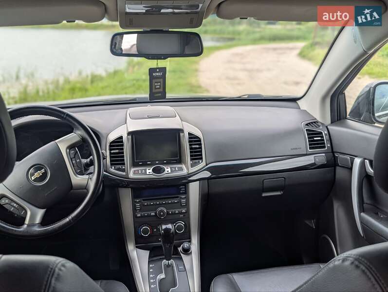 Позашляховик / Кросовер Chevrolet Captiva 2012 в Києві