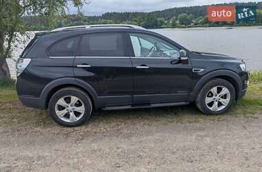 Позашляховик / Кросовер Chevrolet Captiva 2012 в 