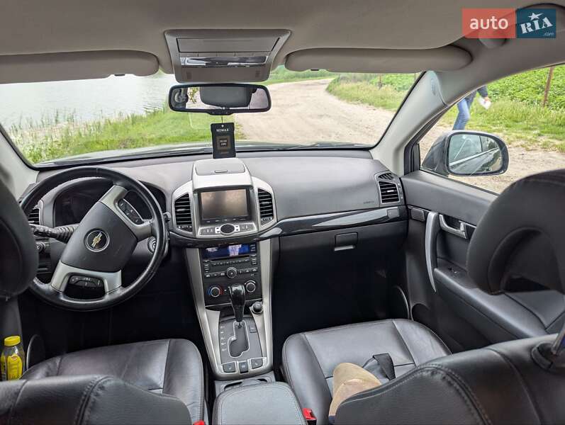 Позашляховик / Кросовер Chevrolet Captiva 2012 в Києві
