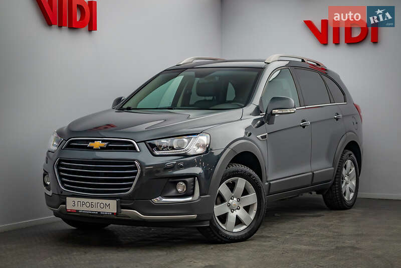 Позашляховик / Кросовер Chevrolet Captiva 2016 в 