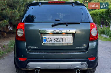 Позашляховик / Кросовер Chevrolet Captiva 2008 в 