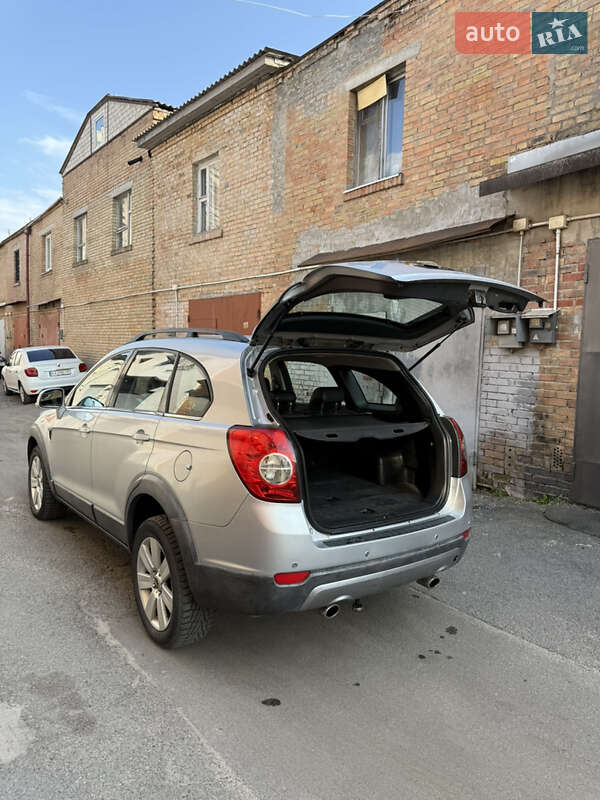Внедорожник / Кроссовер Chevrolet Captiva 2007 в Киеве