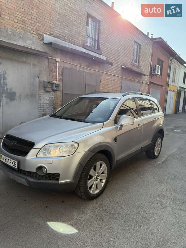 Внедорожник / Кроссовер Chevrolet Captiva 2007 в Киеве