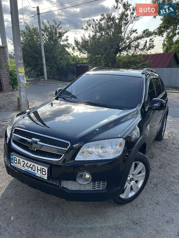 Внедорожник / Кроссовер Chevrolet Captiva 2007 в 