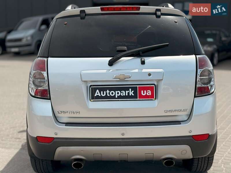 Позашляховик / Кросовер Chevrolet Captiva 2011 в Львові