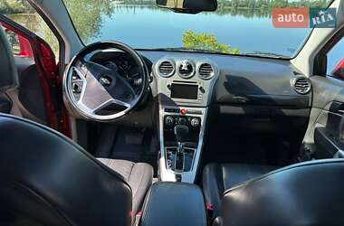 Позашляховик / Кросовер Chevrolet Captiva 2013 в 