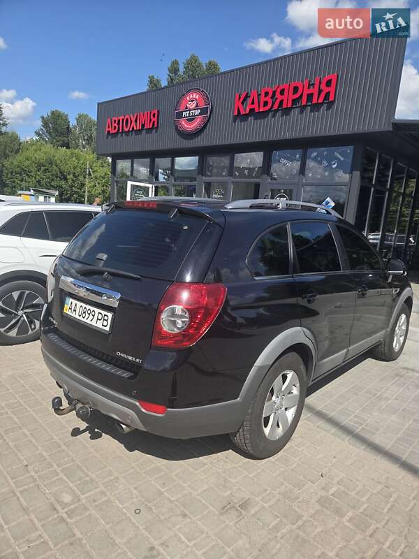 Внедорожник / Кроссовер Chevrolet Captiva 2011 в Киеве