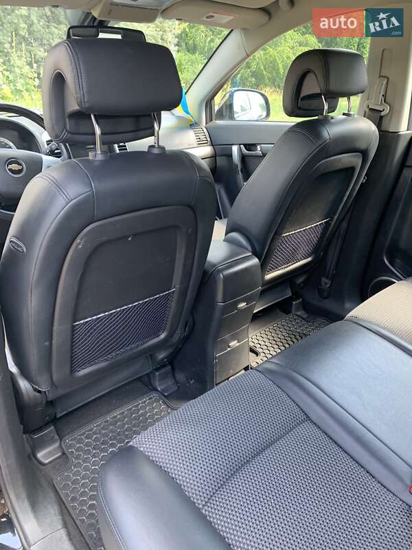 Позашляховик / Кросовер Chevrolet Captiva 2008 в Рівному