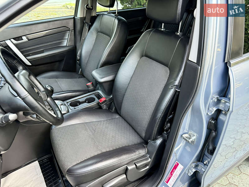 Внедорожник / Кроссовер Chevrolet Captiva 2014 в Дубно