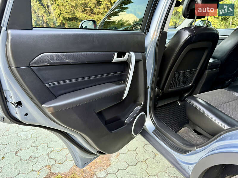 Внедорожник / Кроссовер Chevrolet Captiva 2014 в Дубно
