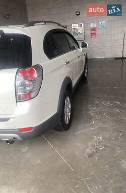 Внедорожник / Кроссовер Chevrolet Captiva 2011 в 