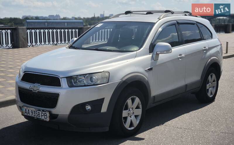 Внедорожник / Кроссовер Chevrolet Captiva 2012 в Киеве
