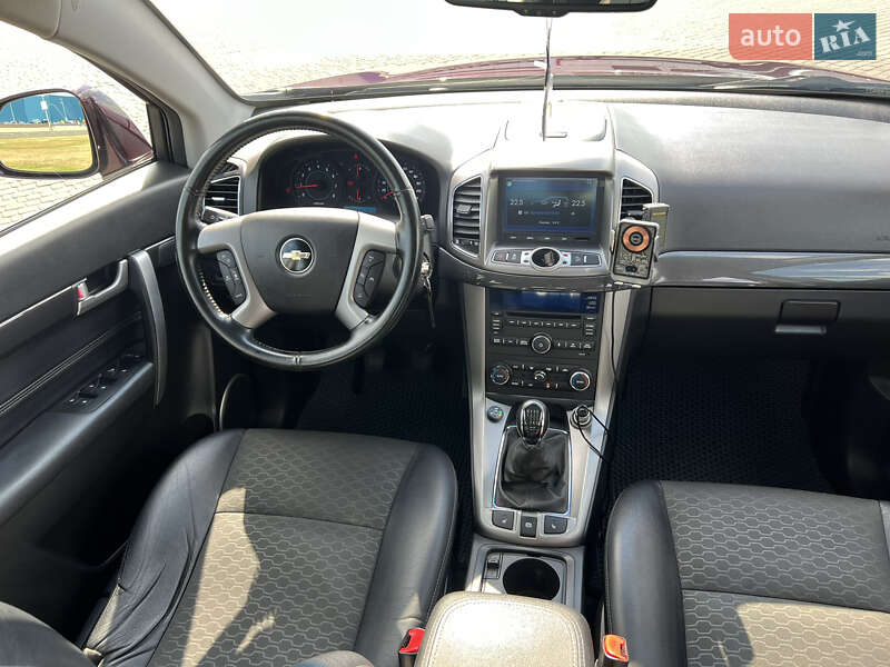 Внедорожник / Кроссовер Chevrolet Captiva 2013 в Киеве