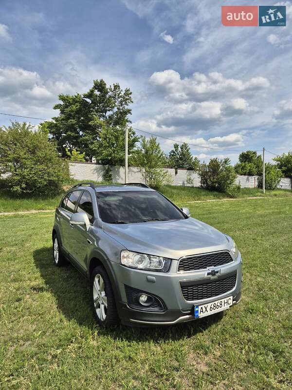 Внедорожник / Кроссовер Chevrolet Captiva 2013 в Харькове