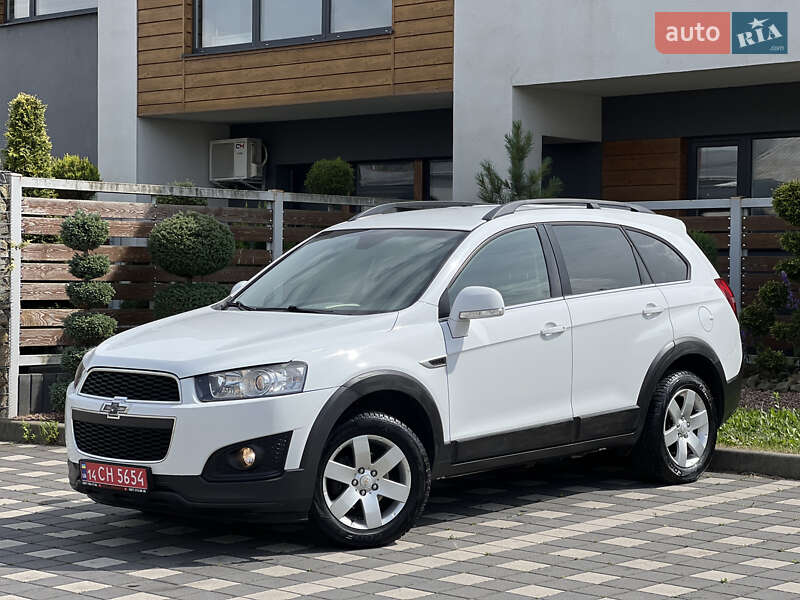 Позашляховик / Кросовер Chevrolet Captiva 2014 в Львові