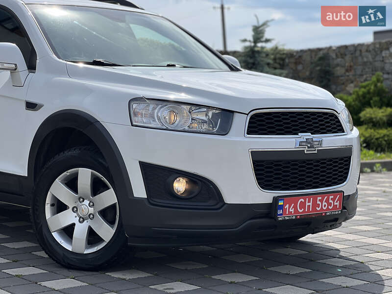 Позашляховик / Кросовер Chevrolet Captiva 2014 в Львові