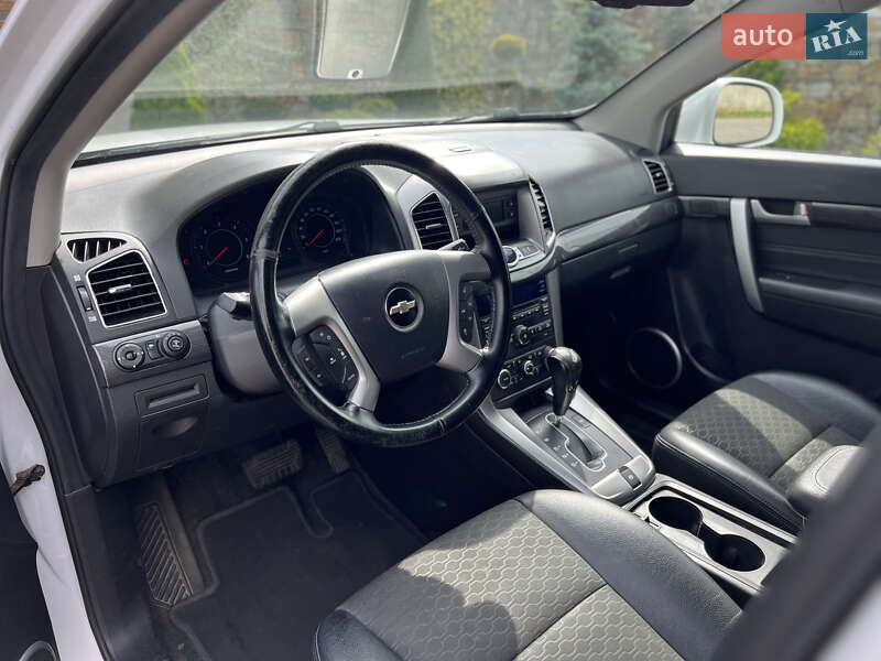 Позашляховик / Кросовер Chevrolet Captiva 2014 в Львові