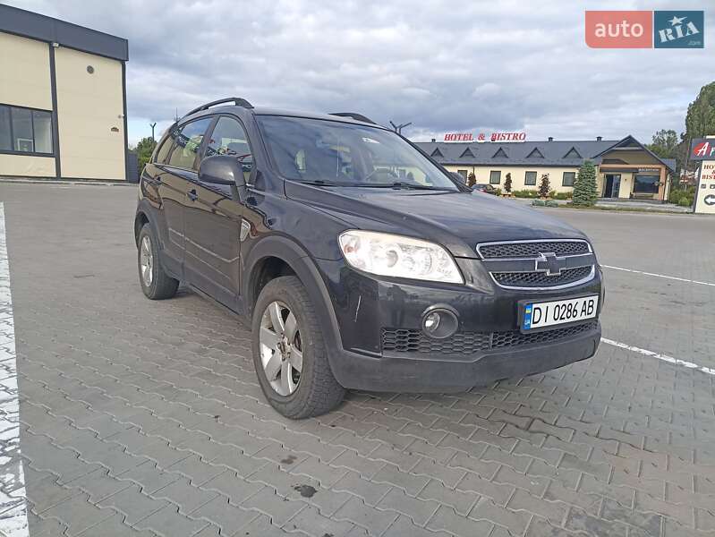 Позашляховик / Кросовер Chevrolet Captiva 2009 в 