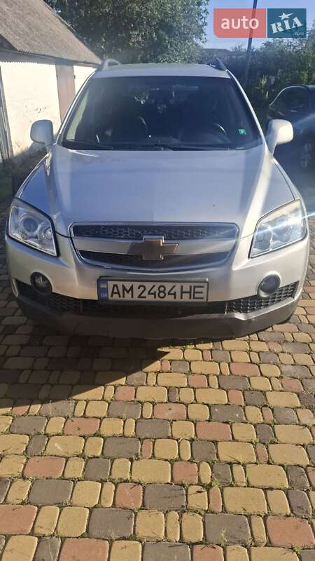 Позашляховик / Кросовер Chevrolet Captiva 2010 в Коростені фото 2 Позашляховик / Кросовер Chevrolet Captiva 2010 в Коростені