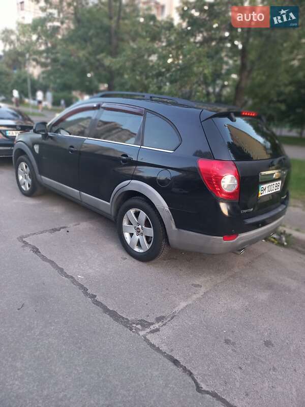 Позашляховик / Кросовер Chevrolet Captiva 2008 в Києві