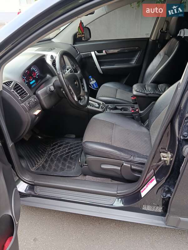 Позашляховик / Кросовер Chevrolet Captiva 2013 в Києві