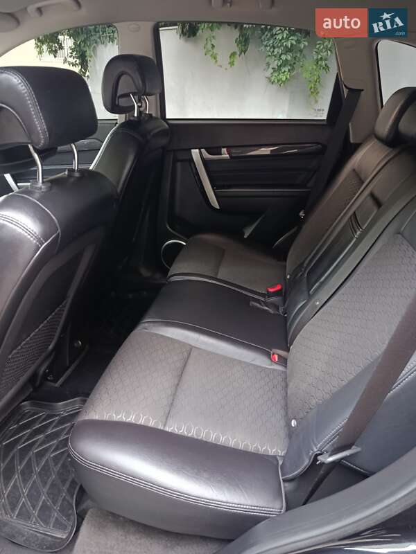 Позашляховик / Кросовер Chevrolet Captiva 2013 в Києві