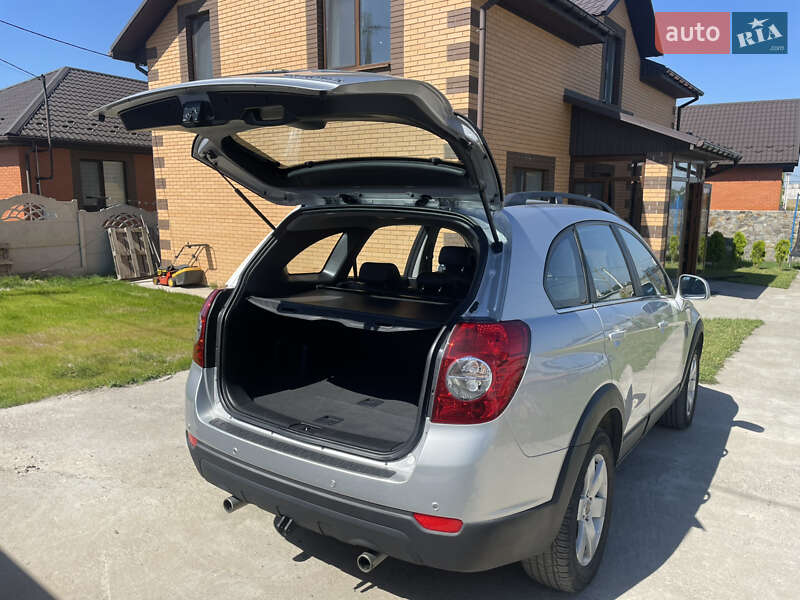 Позашляховик / Кросовер Chevrolet Captiva 2009 в Вінниці