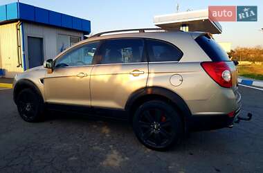 Позашляховик / Кросовер Chevrolet Captiva 2008 в 