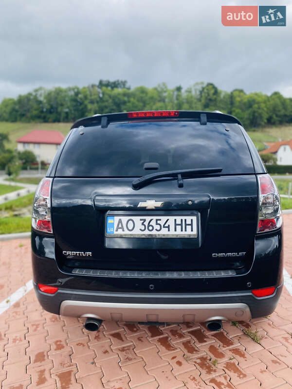 Позашляховик / Кросовер Chevrolet Captiva 2012 в Тячеві фото 5 Позашляховик / Кросовер Chevrolet Captiva 2012 в Тячеві
