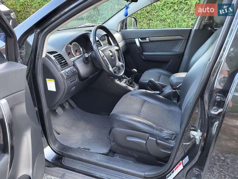 Внедорожник / Кроссовер Chevrolet Captiva 2008 в Николаеве